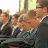 Po roce noviciátu novici dostavaji hábity